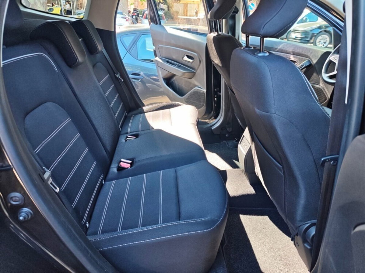 Dacia Duster 1.0 TCe GPL 4x2 Prestige Up (9)