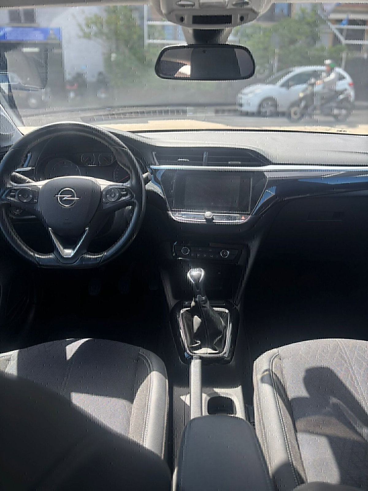 Opel Corsa 1.2 Elegance (11)