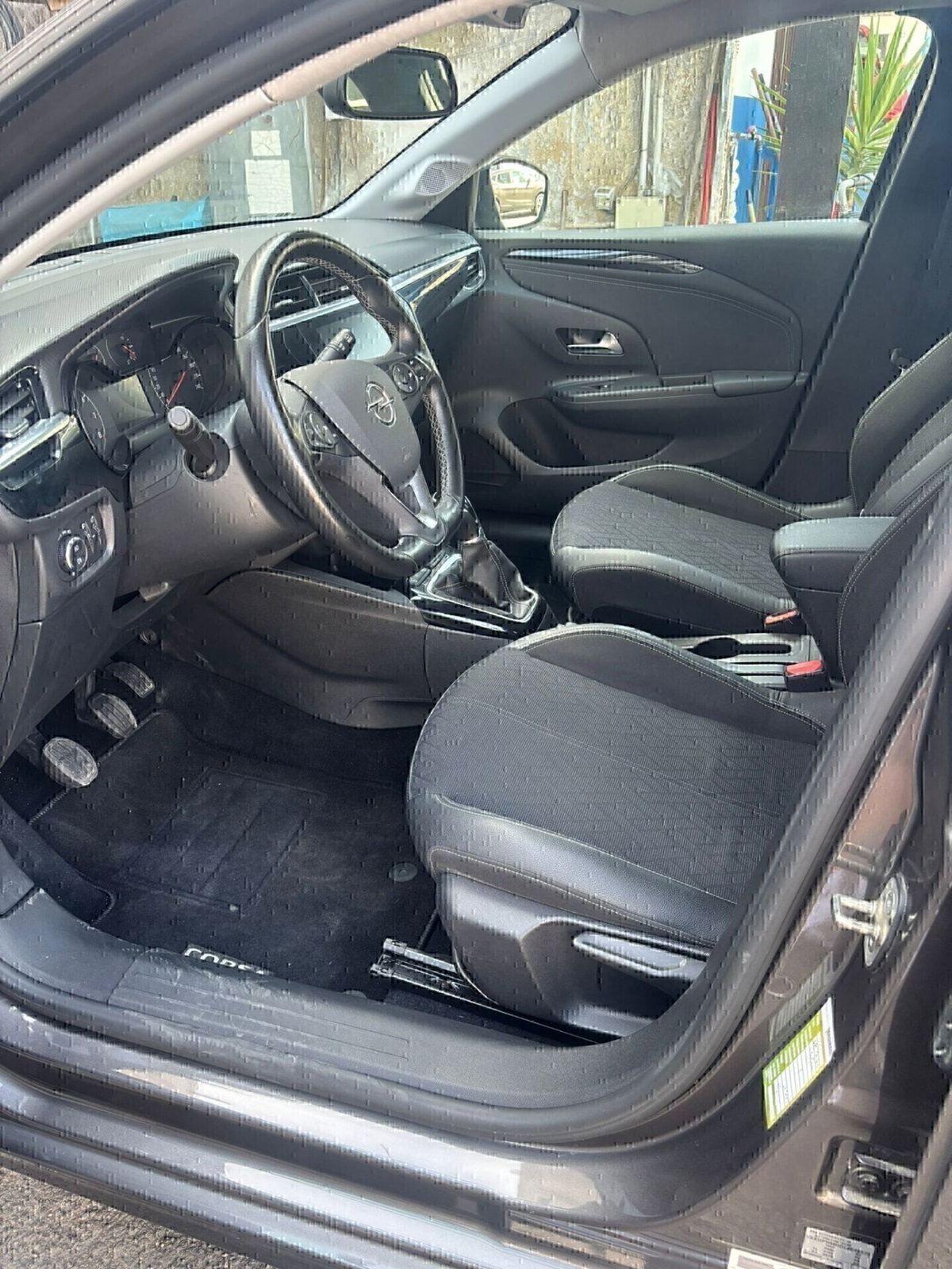 Opel Corsa 1.2 Elegance (7)