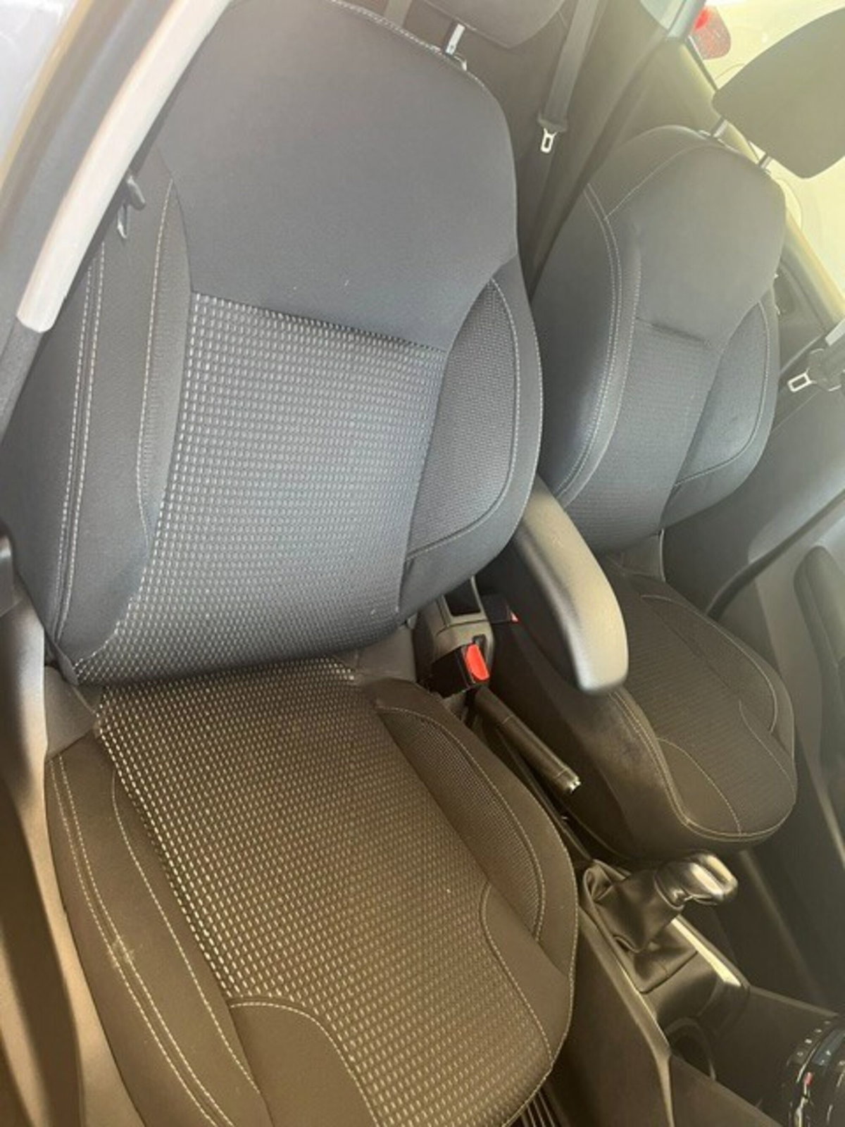 Peugeot 208 82 5p. GPL Allure (4)