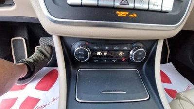 Mercedes-Benz GLA SUV 180 d Automatic Premium (18)