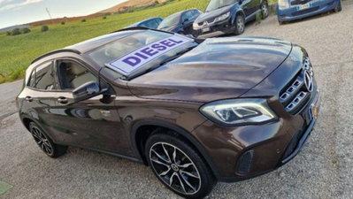Mercedes-Benz GLA SUV 180 d Automatic Premium (3)
