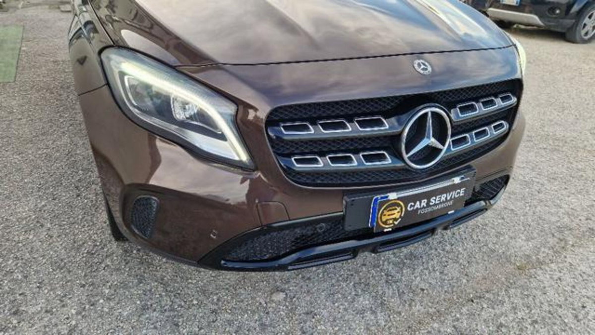 Mercedes-Benz GLA SUV 180 d Automatic Premium (4)