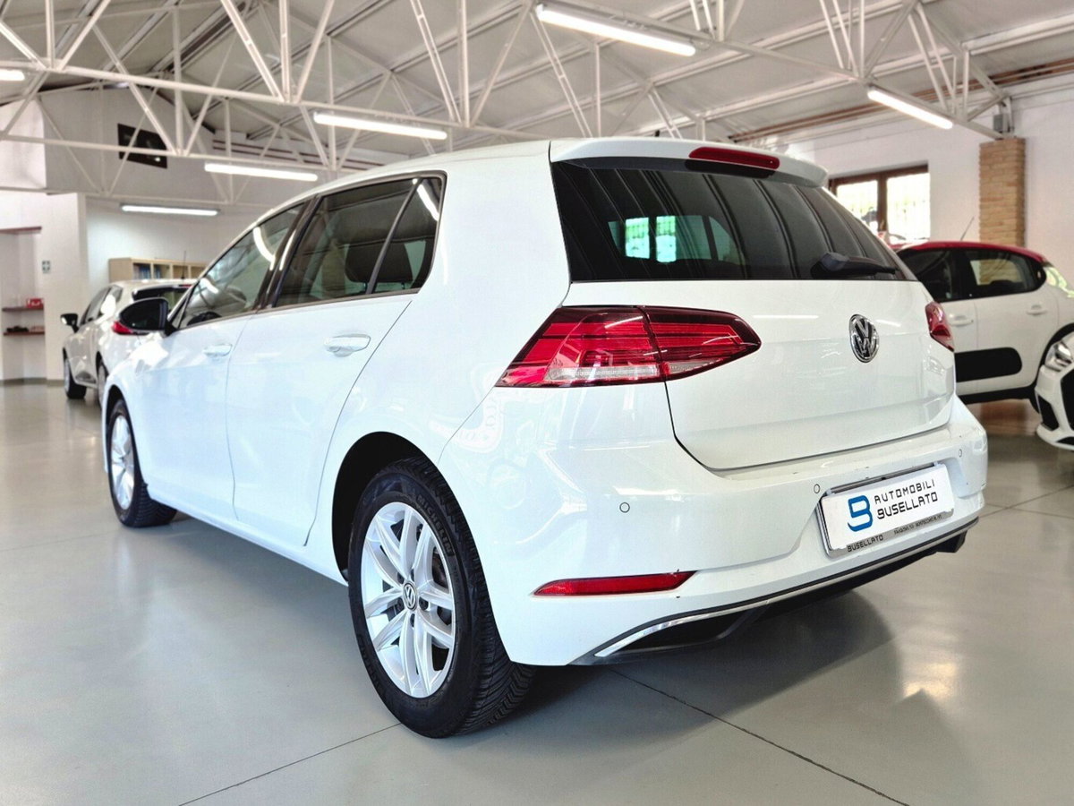 Volkswagen Golf 1.0 TSI 110 CV DSG 5p. Business BlueMotion Technology (17)