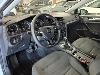 Volkswagen Golf 1.0 TSI 110 CV DSG 5p. Business BlueMotion Technology (5)
