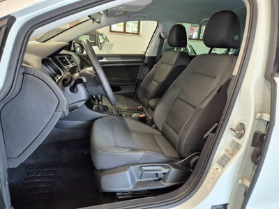 Volkswagen Golf 1.0 TSI 110 CV DSG 5p. Business BlueMotion Technology (6)