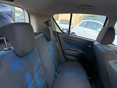 Opel Agila 1.0 12V 68 CV Elective (7)