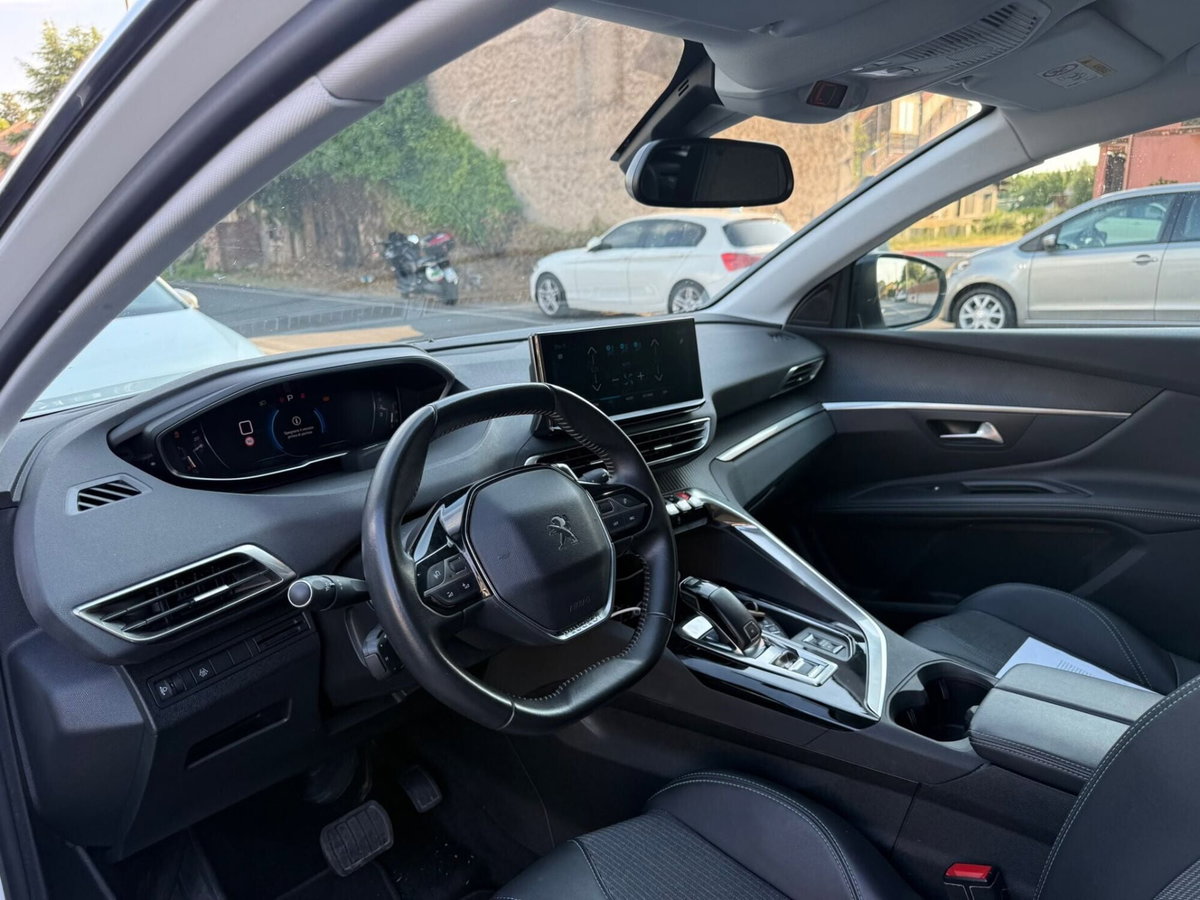 Peugeot 3008 BlueHDi 130 S&S EAT8 Active Pack (4)