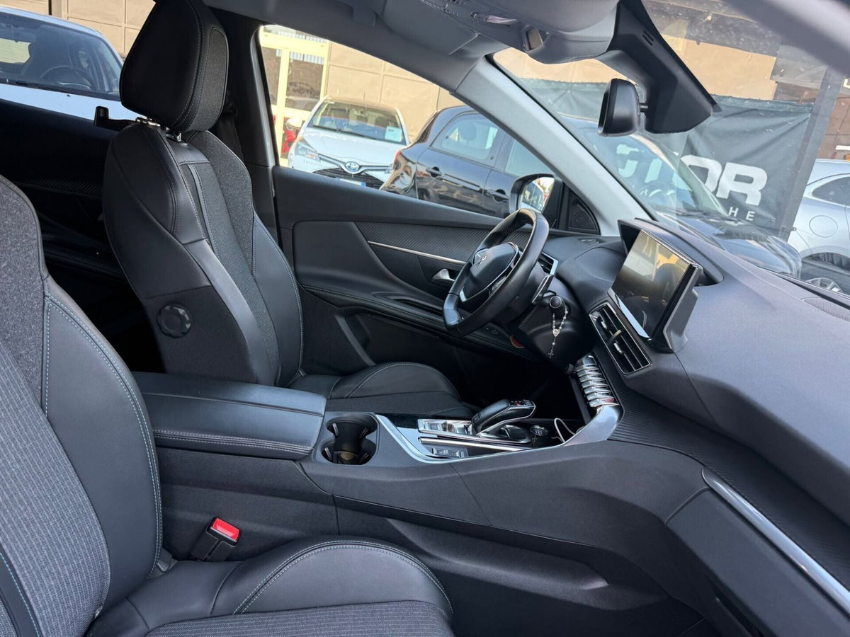 Peugeot 3008 BlueHDi 130 S&S EAT8 Active Pack (7)