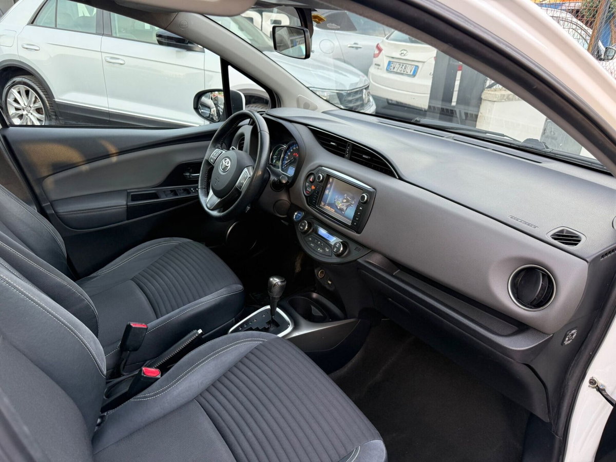 Toyota Yaris 1.5 Hybrid 5 porte Style (7)