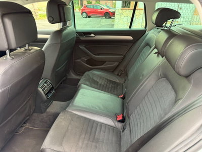 Volkswagen Passat Variant Businessline 2.0 TDI 4MOTION BlueMot. Tech. (9)