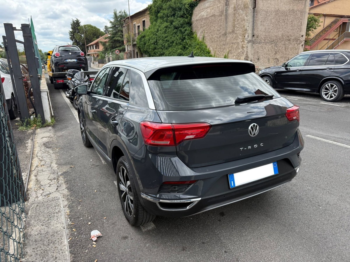 Volkswagen T-Roc 1.6 TDI SCR Style BlueMotion Technology (12)