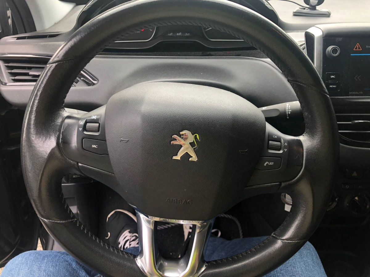 Peugeot 208 82 5 porte Active (8)
