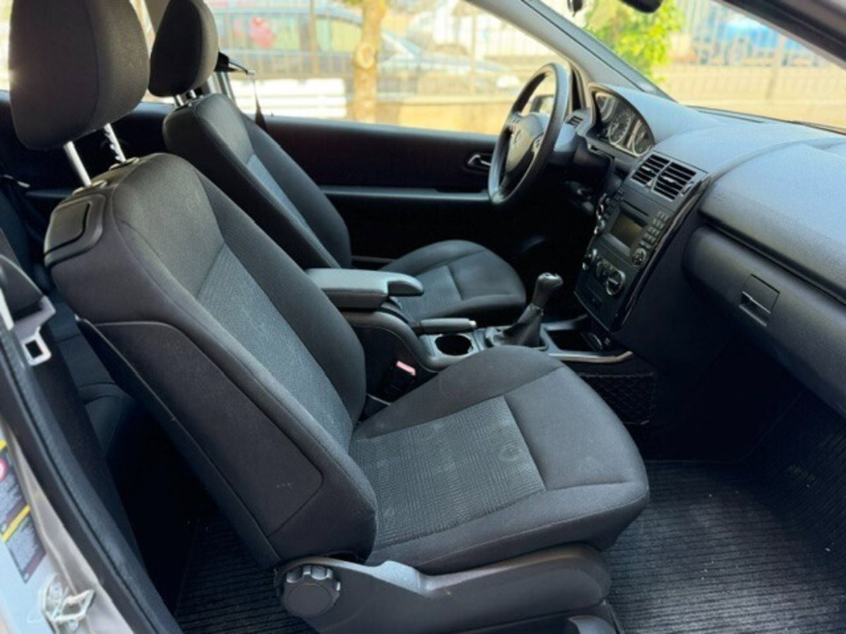 Mercedes-Benz Classe A 150 Classic (12)