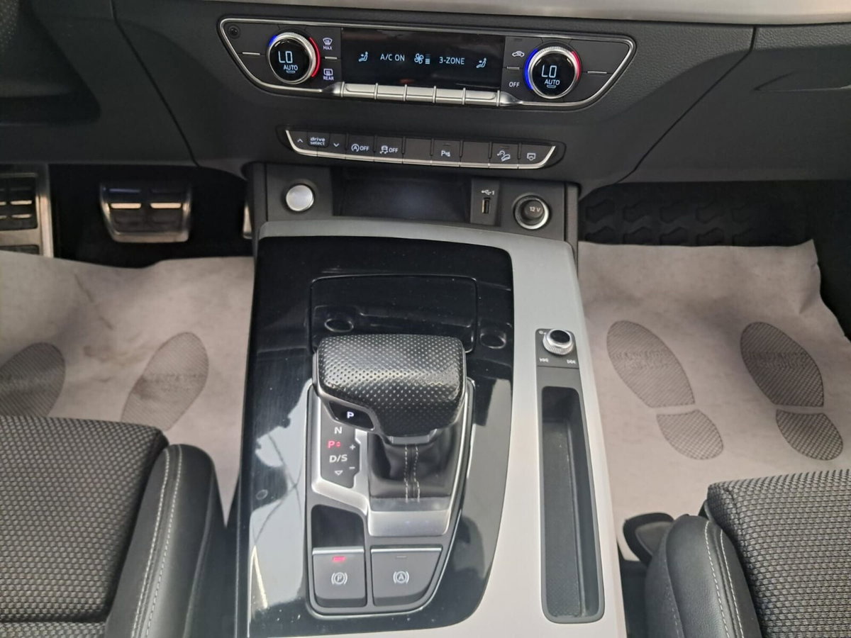 Audi Q5 40 TDI 204 CV quattro S tronic (16)