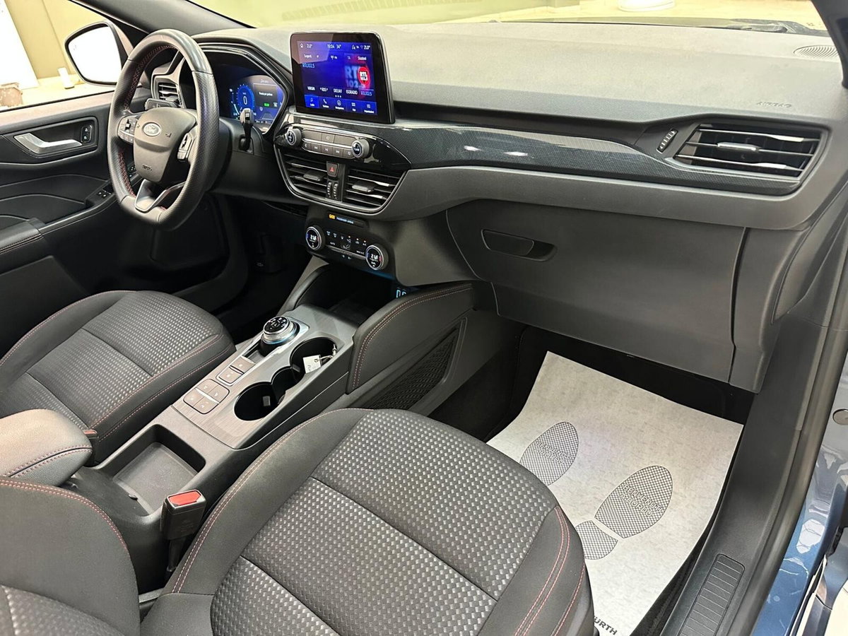 Ford Kuga 2.5 Plug In Hybrid 225 CV CVT 2WD ST-Line (18)