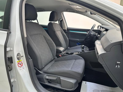 Volkswagen Golf 1.0 TSI EVO Life (16)