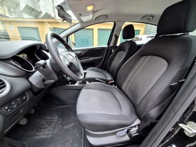 Fiat Punto 1.3 MJT II 75 CV 5 porte Street (14)
