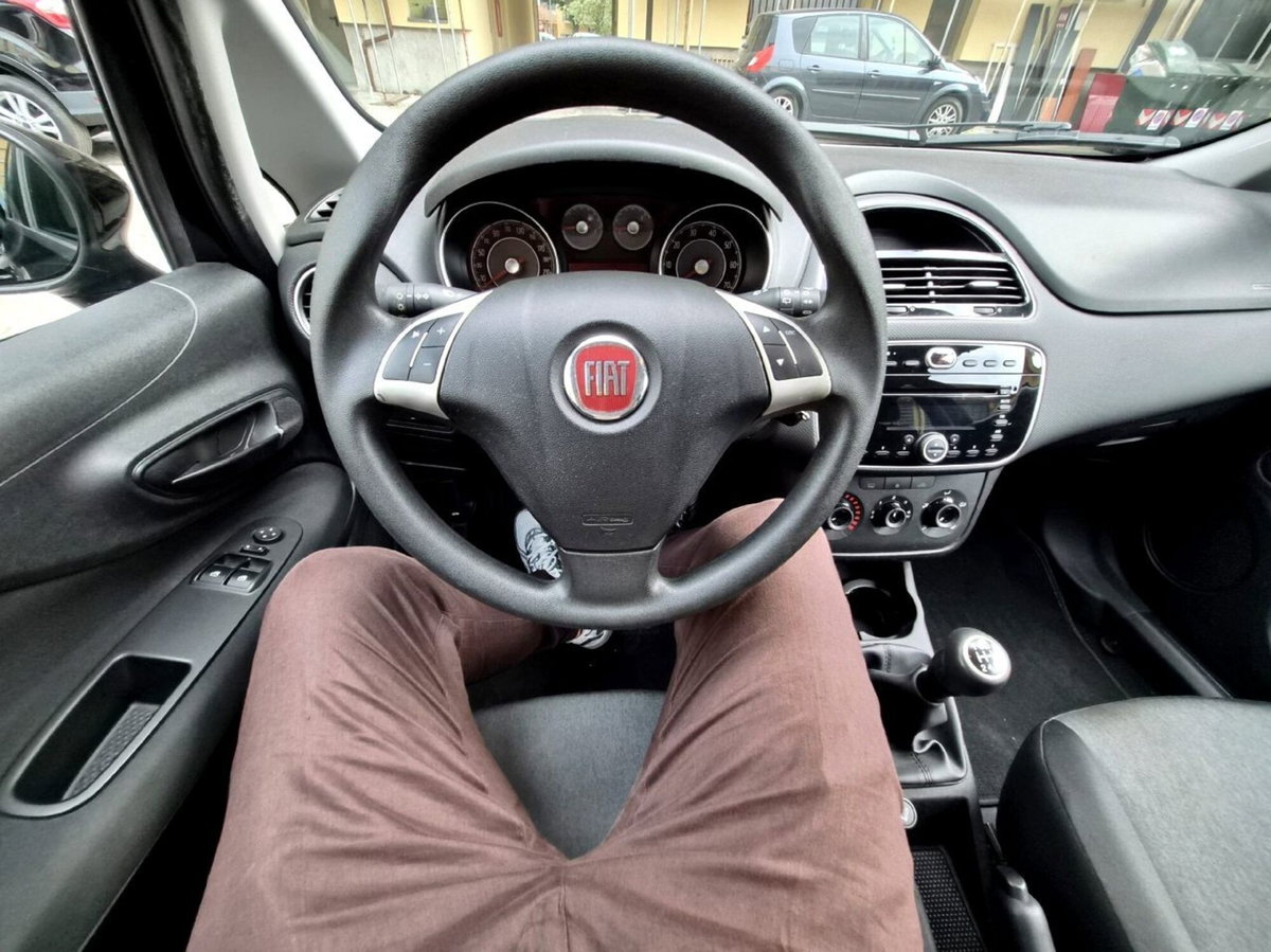 Fiat Punto 1.3 MJT II 75 CV 5 porte Street (17)