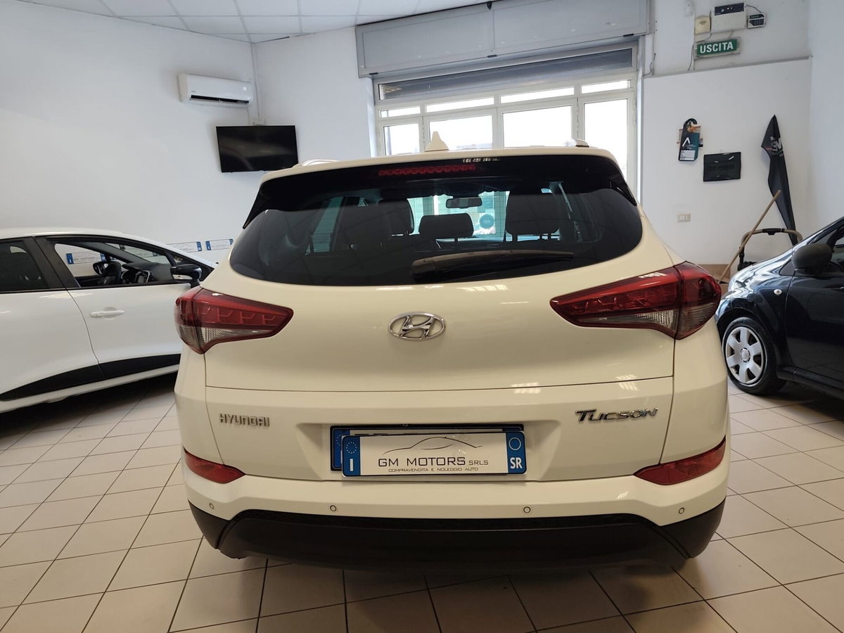Hyundai Tucson 1.7 CRDi DCT XPossible (11)