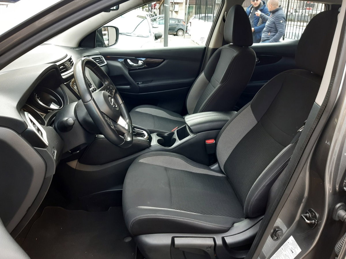 Nissan Qashqai 1.5 dCi 115 CV DCT Business (10)