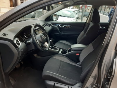 Nissan Qashqai 1.5 dCi 115 CV DCT Business (11)