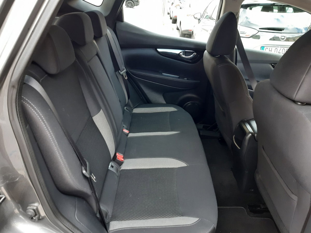 Nissan Qashqai 1.5 dCi 115 CV DCT Business (13)