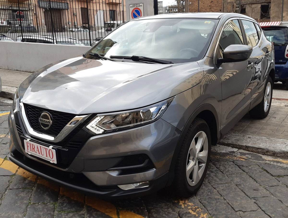 Nissan Qashqai 1.5 dCi 115 CV DCT Business (2)