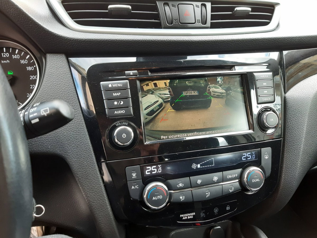 Nissan Qashqai 1.5 dCi 115 CV DCT Business (8)