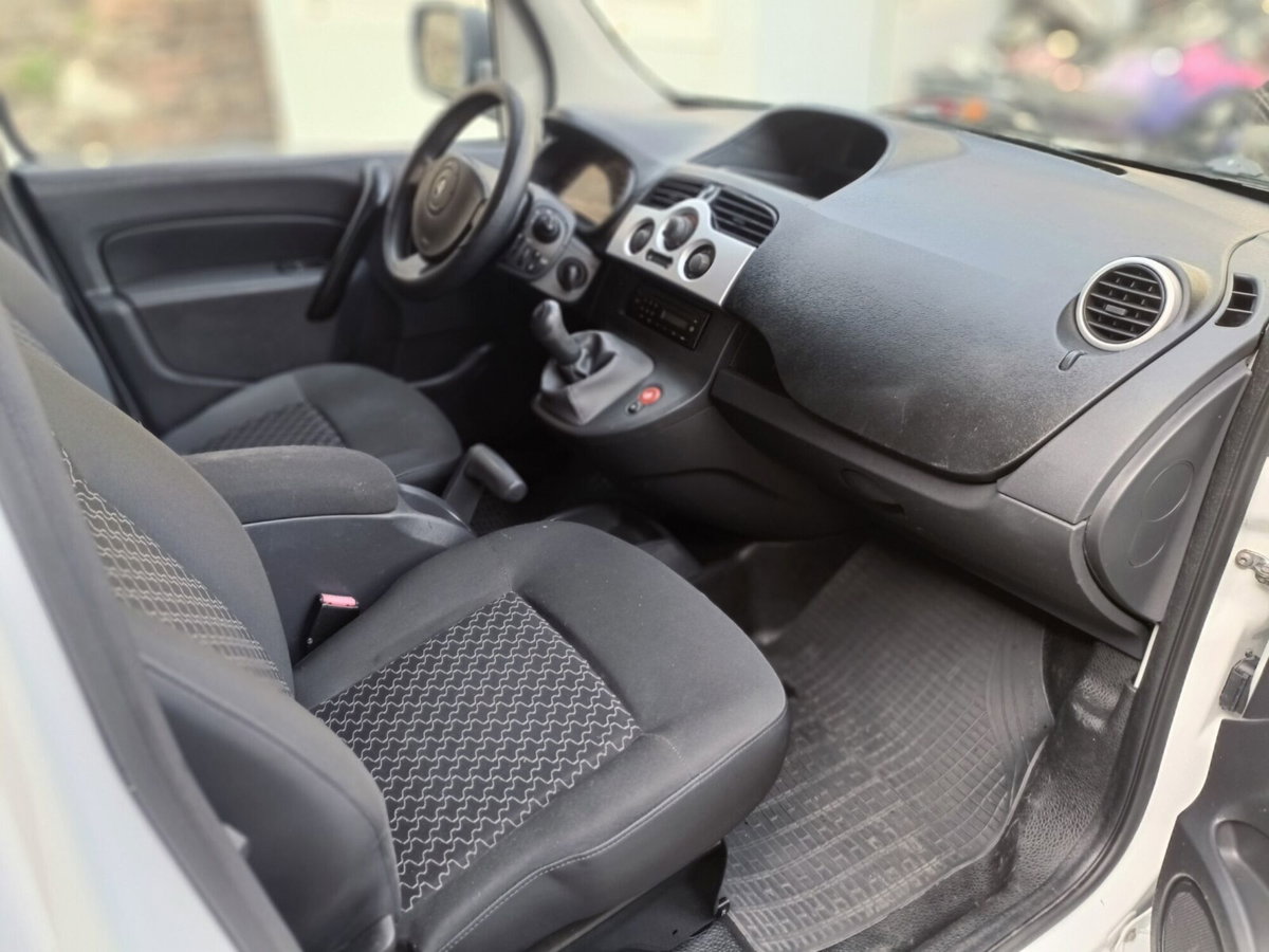 Renault Kangoo 1.5 dCi 90CV F.AP. 4p. Express Maxi Combi Ice (8)