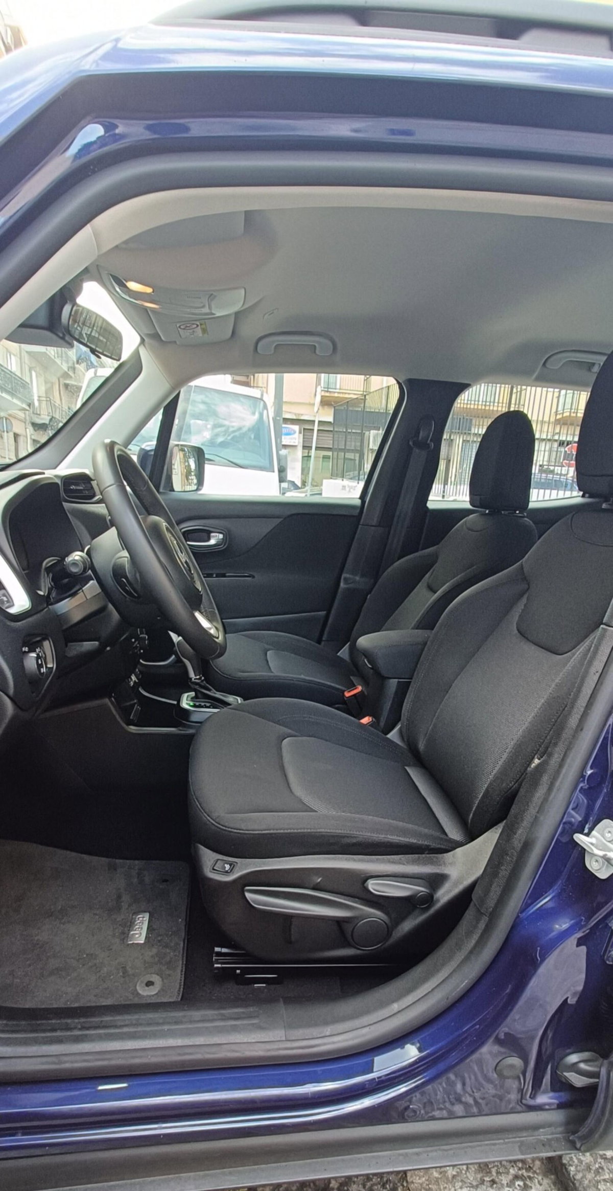 Jeep Renegade 1.6 Mjt 120 CV Longitude (18)