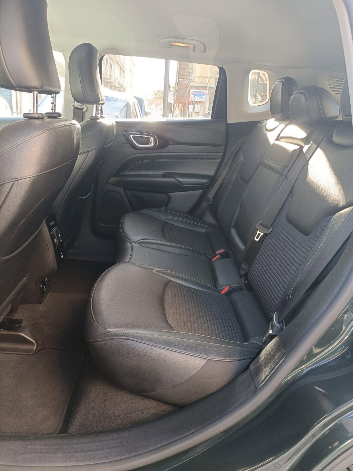 Jeep Compass 1.6 Multijet II 2WD Limited (12)