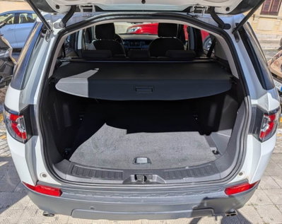 Land Rover Discovery Sport 2.0 TD4 150 CV HSE Luxury (14)