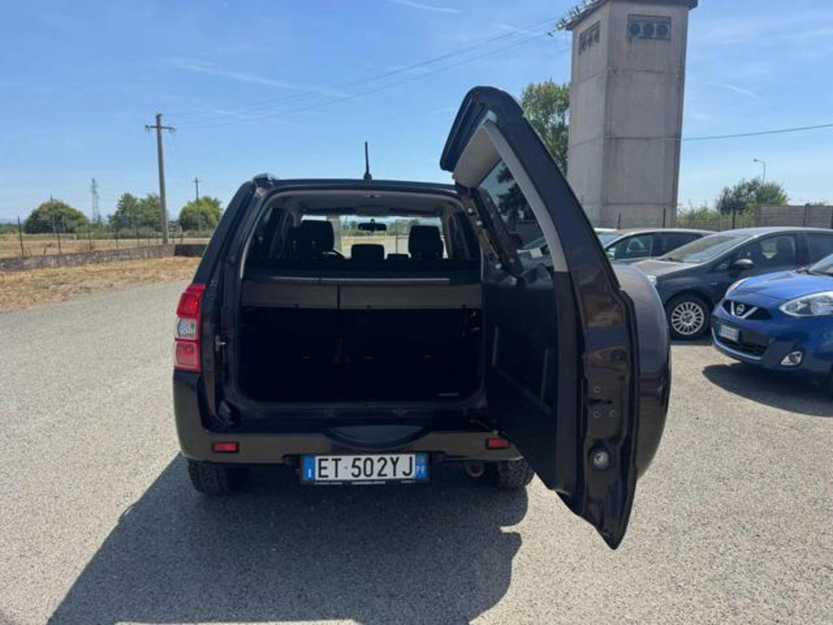 Suzuki Grand Vitara 1.9 DDiS 5 porte Evolution Plus (7)