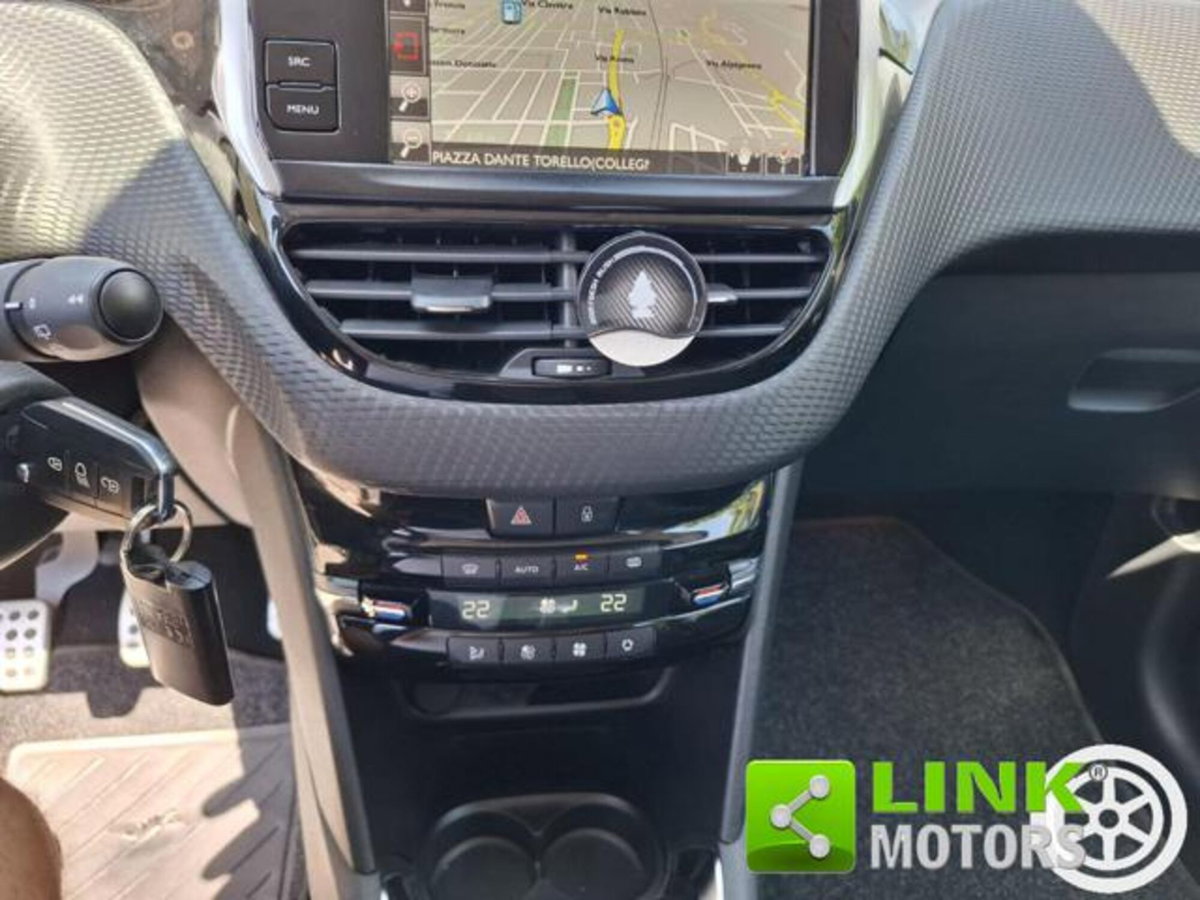 Peugeot 208 120 S&S 5 porte GT Line (11)
