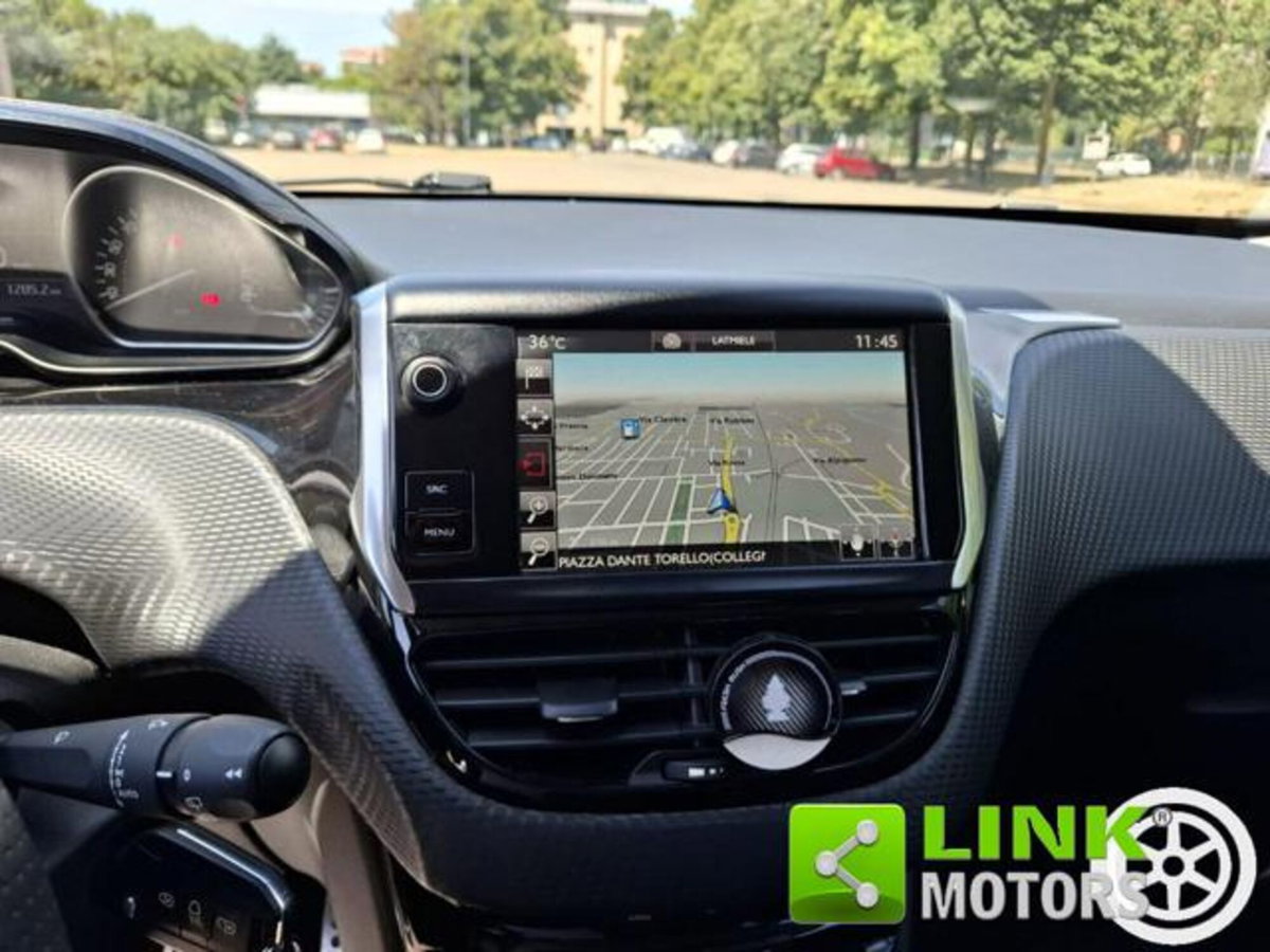 Peugeot 208 120 S&S 5 porte GT Line (18)