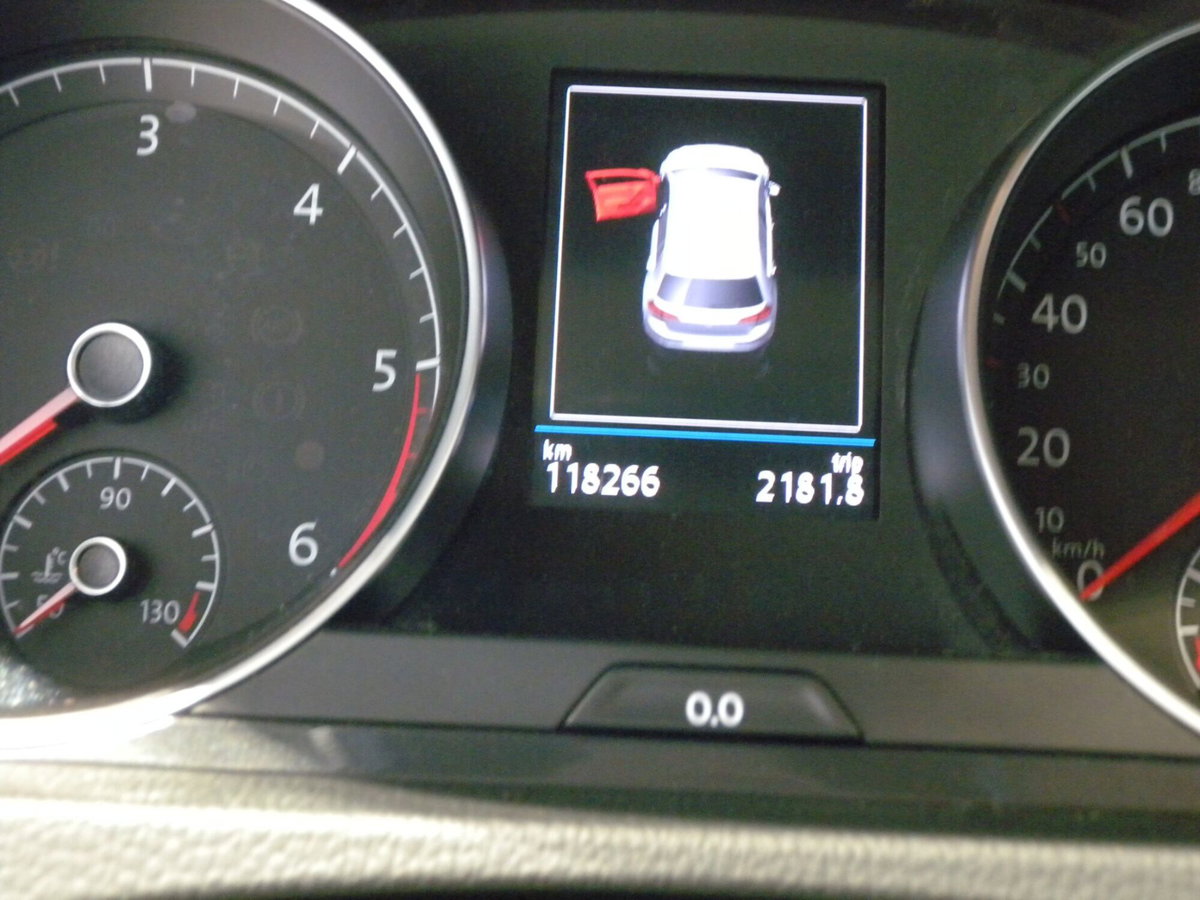 Volkswagen Golf 1.6 TDI 115 CV 5p. Business BlueMotion Technology (7)