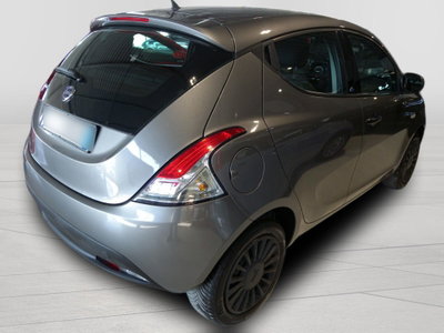 Lancia Ypsilon 1.2 69 CV 5 porte Elefantino Blu (3)