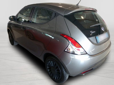 Lancia Ypsilon 1.2 69 CV 5 porte Elefantino Blu (4)