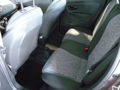 Lancia Ypsilon 1.2 69 CV 5 porte Elefantino Blu (8)