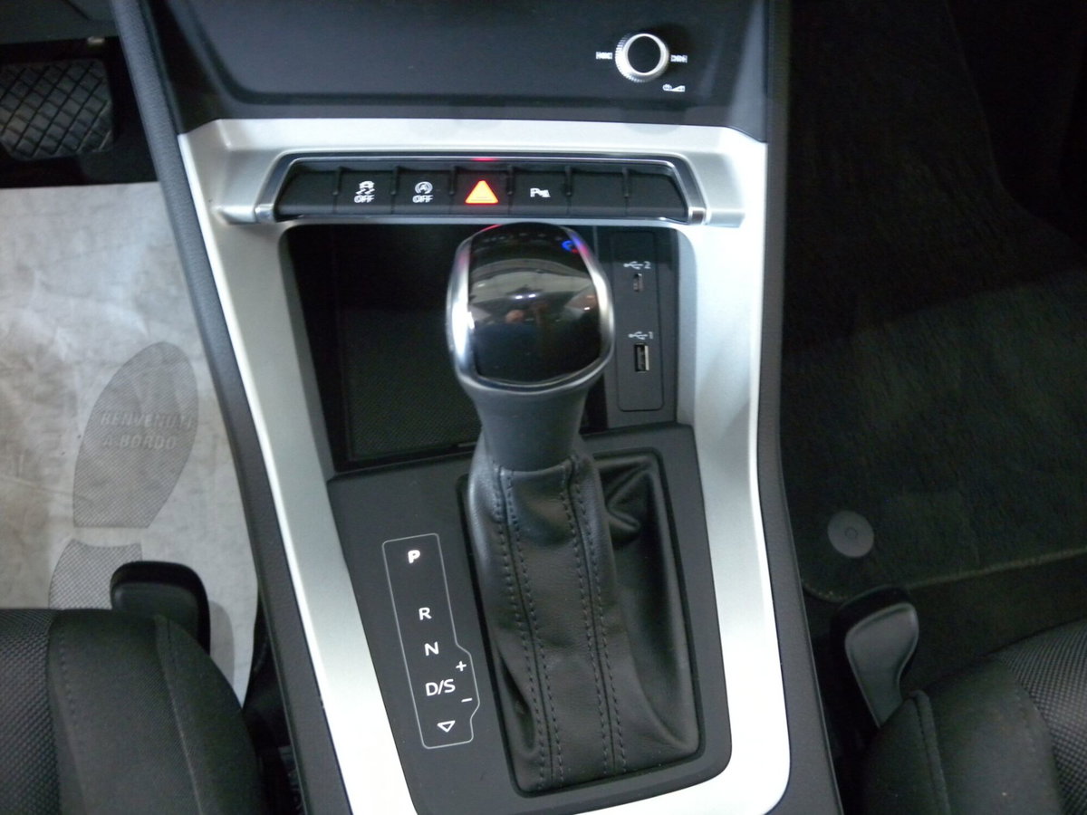 Audi Q3 Sportback 35 TDI quattro S tronic S line edition (11)