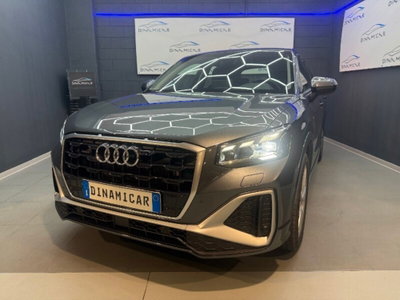 Audi Q2 Q2 40 TFSI quattro S tronic Identity Black