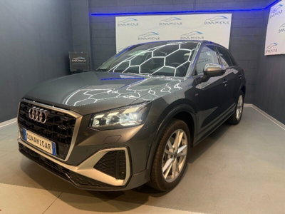 Audi Q2 Q2 40 TFSI quattro S tronic Identity Black (6)