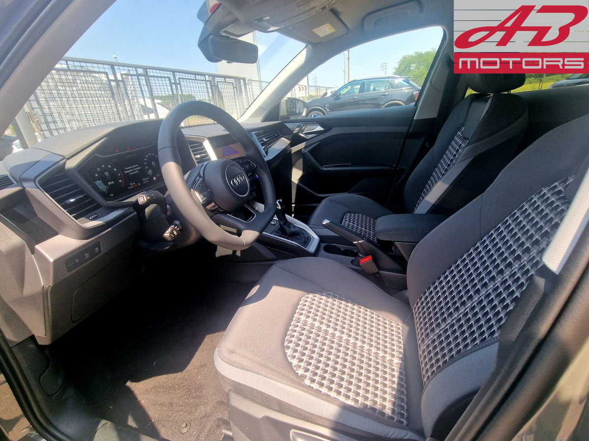 Audi A1 Sportback 30 TFSI S line edition (9)