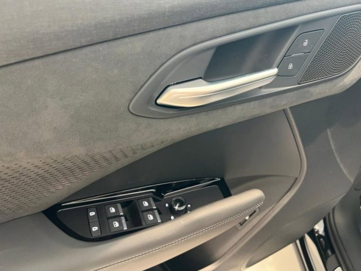 Audi Q3 Sportback 35 TDI quattro S tronic S line edition (10)