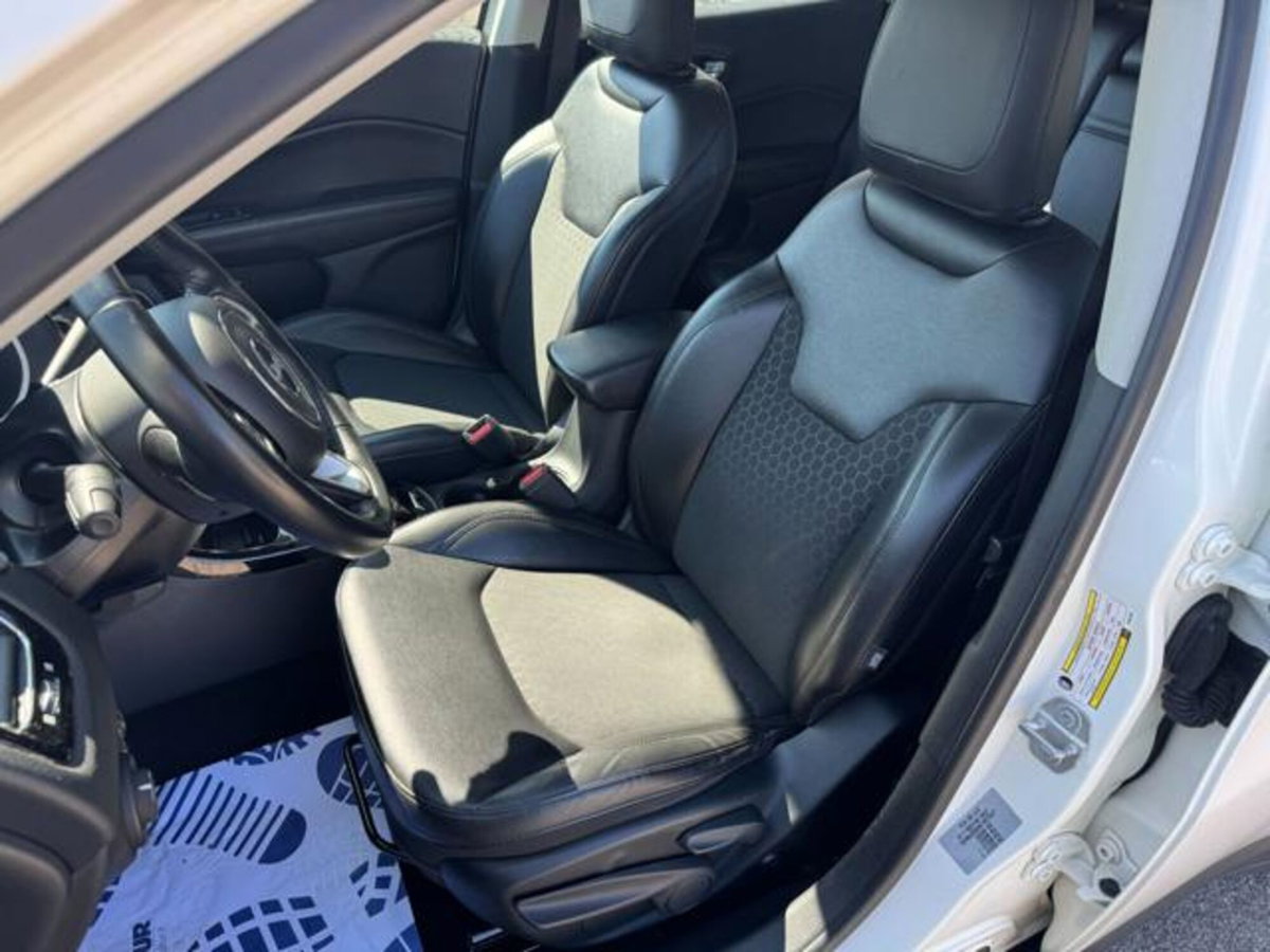 Jeep Compass 1.6 Multijet II 2WD Night Eagle (11)