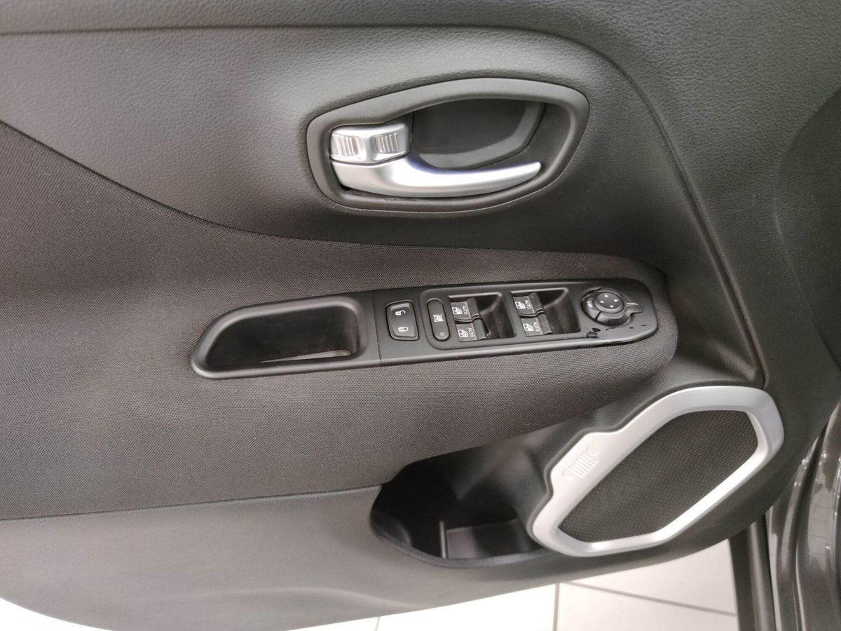 Jeep Renegade 1.0 T3 Longitude (16)