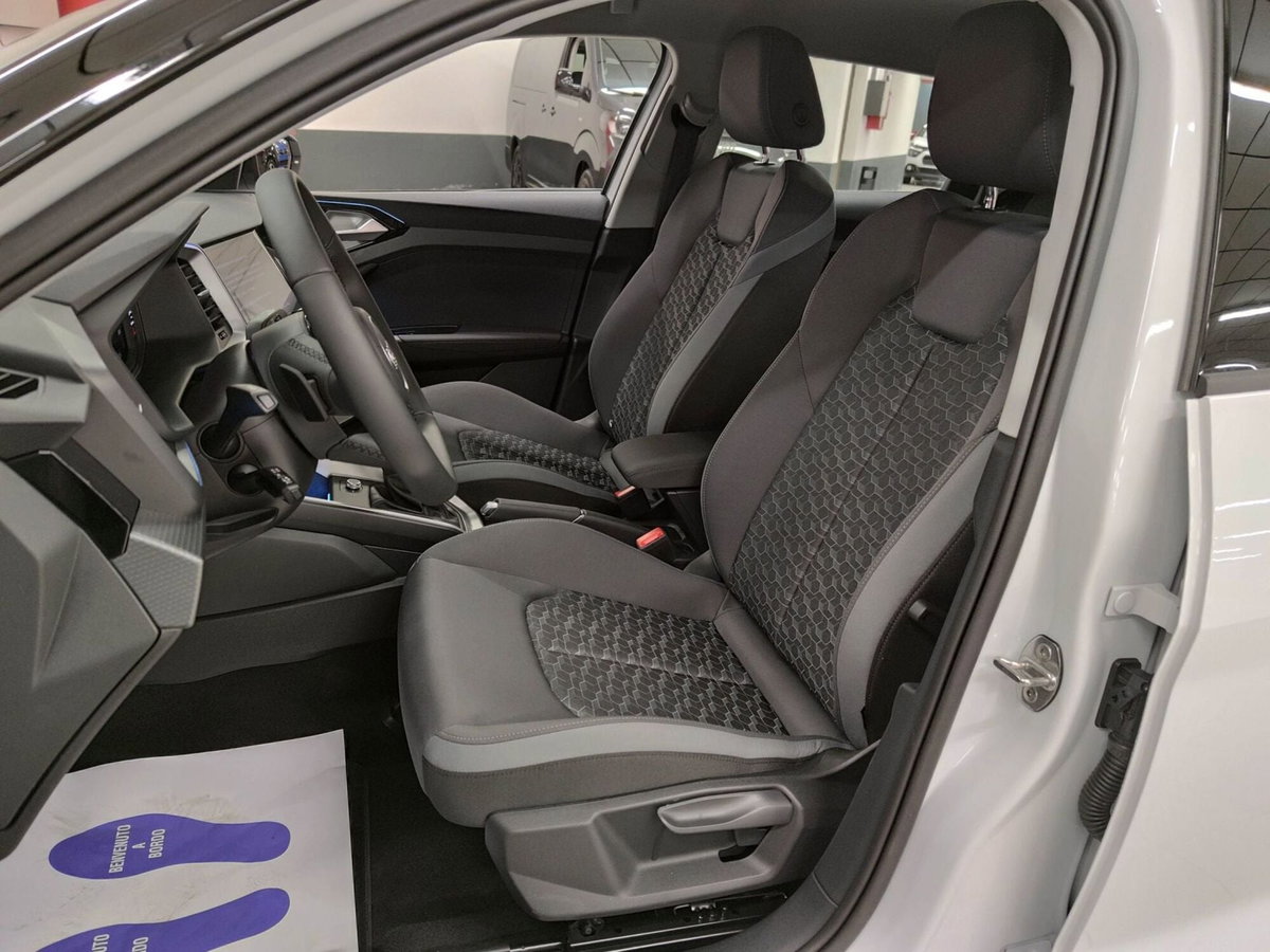Audi A1 Sportback 30 TFSI S tronic Advanced (13)