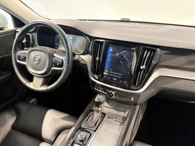 Volvo V60 Cross Country D4 AWD Geartronic Pro (11)