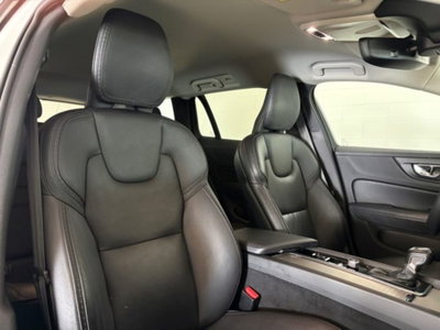Volvo V60 Cross Country D4 AWD Geartronic Pro (14)